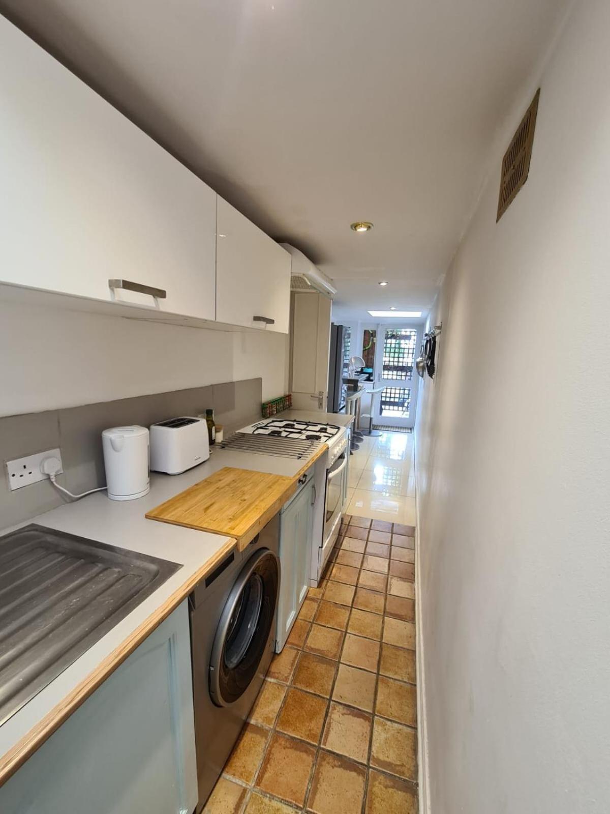 Magical Gate On Coast Apartment Dublin